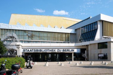 Berlin, Almanya, 20 Temmuz 2024, Devlet Kütüphanesi Giriş Alanı