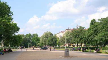 Berlin, Almanya, 2 Haziran 2025, Orianenplatz, Kreuzberg