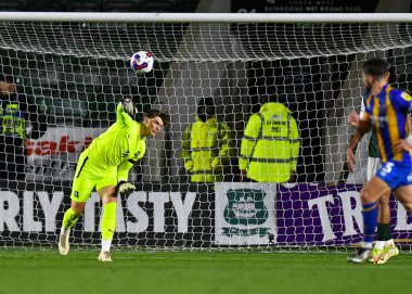 Plymouth Argyle kalecisi Michael Cooper (1) Sky Bet Ligi 1 karşılaşmasında Plymouth Argyle ile Shrewsbury Town, Home Park, Plymouth, İngiltere, 25 Ekim 202