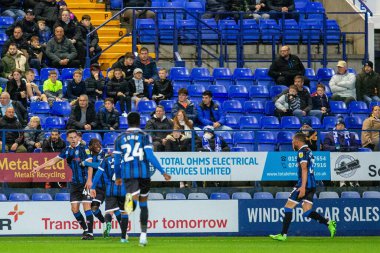 Rochdale AFC 'den Ian Henderson 25 Ekim 202' de Birkenhead, İngiltere 'deki Prenton Park' ta oynanan Sky Bet 2 maçında 0-1 'lik galibiyet golünü kutluyor.