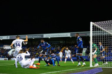 Tranmere Rovers 'ın 14 numaralı Jordan Turnbull, 25 Ekim 202' de İngiltere 'nin Birkenhead kenhead kentinde oynanan Sky Bet 2 karşılaşmasında topu idare ediyor gibi görünüyor.