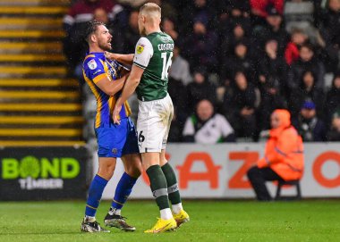 Plymouth Argyle orta saha oyuncusu Sam Cosgrove (16), 25 Ekim 202 tarihinde Plymouth Argyle 'a karşı Shrewsbury Town maçında Shrewsbury Town' dan atıldı.