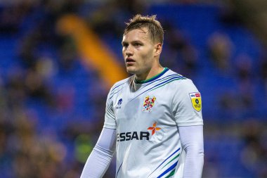 Elliott Nevitt # 20 of Tranmere Rover Sky Bet Lig 2 karşılaşmasında Tranmere Rovers 'a karşı Prenton Park, Birkenhead, Birleşik Krallık, 25 Ekim 202