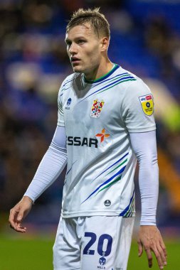 Elliott Nevitt # 20 of Tranmere Rover Sky Bet Lig 2 karşılaşmasında Tranmere Rovers 'a karşı Prenton Park, Birkenhead, Birleşik Krallık, 25 Ekim 202