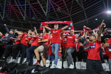 UEFA Avrupa Konferans Ligi maçı sırasında Silkeborg taraftarları 27 Ekim 202 'de Londra Stadyumu' nda West Ham United ile Silkeborg karşılaşacak.