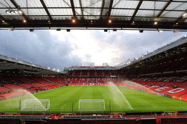 UEFA Avrupa Ligi maçından önce Old Traford Stadyumu 'nun genel görünümü Manchester United' a karşı Şerif Tiraspol 27 Ekim 202 Old Trafford, Manchester, İngiltere 'de