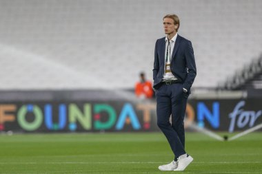 Stefn Teitur rarson # 8 of Silkeborg UEFA Avrupa Konferans Ligi maçı sırasında West Ham United - Silkeborg Londra Stadyumu, İngiltere 27 Ekim 2022