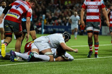 Exeter Chiefs 'ten Ruben van Heerden, 28 Ekim 202' de İngiltere 'nin Kingsholm Stadyumu' nda oynanan Gallagher Premiership maçında Rugby, Exeter Chiefs 'e karşı oynadı.