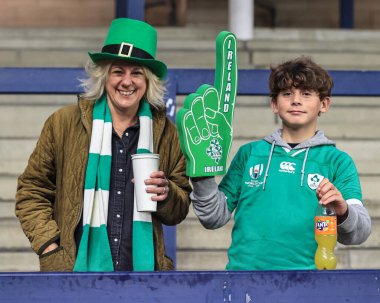 İrlanda taraftarları Rugby Ligi Dünya Kupası 2021 C Grubu karşılaşması sırasında Headingley Stadyumu 'na geldiler.