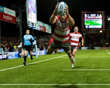 Gloucester Rugby 'nin kaptanı Lewis Ludlow, 28 Ekim 202' de Gloucester Premiership maçında Gloucester Rugby Exeter Chiefs 'e karşı Kingsholm Stadyumu, Gloucester, İngiltere