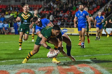 Avustralyalı Valentine Holmes, 29 Ekim 202 'de İngiltere' nin St Helens kentinde oynanan 2021 Dünya Rugby Ligi karşılaşmasında Avustralya ile İtalya arasında oynanan karşılaşmaya hak kazandı.