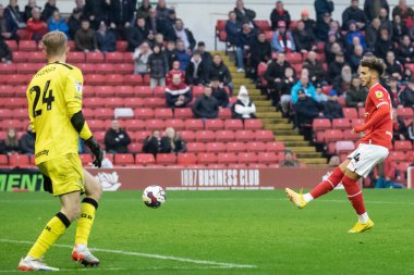 Barnsley 'den Josh Martin 29 Ekim 202' de Oakwell, Barnsley, Birleşik Krallık 'ta oynanan Sky Bet Ligi 1 karşılaşmasında 2-0 öne geçti.