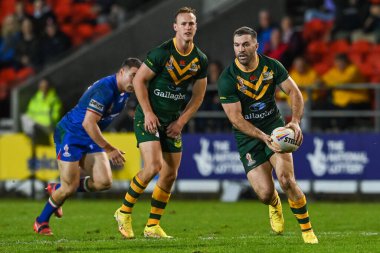 Avustralyalı James Tedesco, Rugby Ligi 2021 Dünya Kupası 'nda Avustralya ile İtalya arasındaki maçta 29 Ekim 202' de St Helens, Birleşik Krallık 'ta mola verdi.