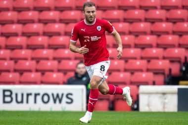 Barnsley 'den Herbie Kane # 8, Sky Bet League 1 maçında Oakwell, Barnsley' e karşı Forest Green Rovers, 29 Ekim 202