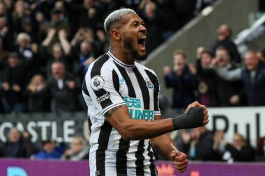 Newcastle 7 numaralı Joelinton Premier Lig maçı Newcastle United ile Aston Villa maçında 29 Ekim 202 'de St. James' s Park, Newcastle, İngiltere 'de 3-0' lık skorla gol attı.