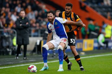 Blackburn Rovers 'dan Ben Brereton Daz # 22 ve Hull City' den Cyrus Christie # 33 Sky Bet Şampiyonası maçında Hull City - Blackburn Rovers MKM Stadyumu, Hull, Birleşik Krallık, 29 Ekim 2022