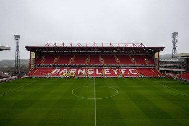 Oakwell Stadyumu 'ndaki genel manzara Sky Bet Ligi 1' in önünde Barnsley ile Forest Green Rover maçı Oakwell, Barnsley, Birleşik Krallık 'ta, 29 Ekim 202