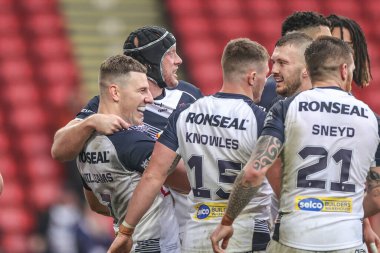 İngiltere 'den George Williams, İngiltere' nin 29 Ekim 202 'de Bramall Lane, Sheffield, İngiltere' de oynadığı Rugby Ligi Dünya Kupası 2021 karşılaşmasında şansını kutluyor.