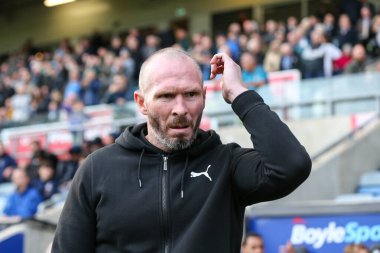 Coventry İnşaat Topluluğu Arena, Coventry, Coventry, Birleşik Krallık 'ta Coventry City ile Blackpool arasındaki Sky Bet Şampiyonası maçında Blackpool' un teknik direktörü Michael Appleton.