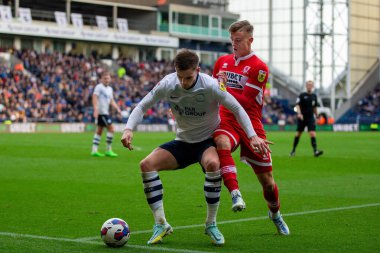 Middlesborough 'dan Marcus Forss # 21, Preston North End' den Liam Lindsay # 6, Sky Bet Şampiyonası maçında Preston North End - Middlesbrough Deepdale, Preston, Birleşik Krallık, 29 Ekim 202