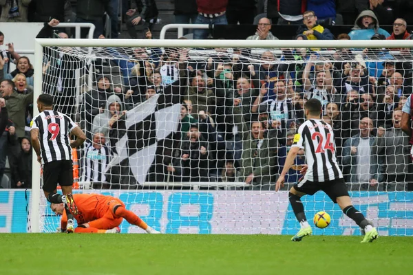 Callum Wilson Newcastle Zdobywa Punkt Karny Podczas Meczu Premier League — Zdjęcie stockowe