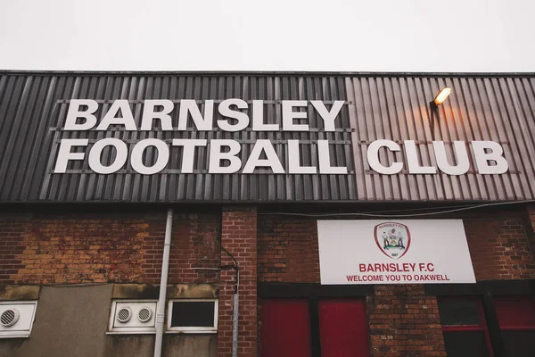 Oakwell Stadyumu 'nun dışındaki genel manzara Sky Bet 1 maçı öncesinde Barnsley ile Forest Green Rovers, Oakwell, Barnsley, Birleşik Krallık' ta, 29 Ekim 202