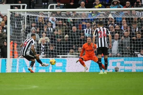 Callum Wilson Van Newcastle Scoort Vanaf Strafpunt Tijdens Premier League — Stockfoto