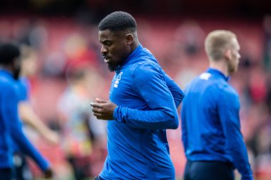 Nottingham Ormanı 'ndan Serge Aurier # 24 Premier League maçından önce ısınıyor. Arsenal, Nottingham Ormanı' na karşı Emirates Stadyumu, Londra, 30 Ekim 202