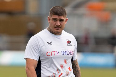  Saracens 'ın 18 numaralı Marco Riccioni, 30 Ekim 202' de StoneX Stadyumu 'nda oynanan Gallagher Premiership maçından önce ısınıyor.