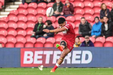 Rugby Ligi Dünya Kupası 2021 Grubu D Grubu maçında Tonga 'dan Isaiya Katoa, 30 Ekim 202' de Riverside Stadyumu 'nda Tonga' ya karşı Cook Adaları 'nda bir gol attı.