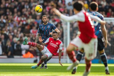 Nottingham Ormanı 'ndan Steve Cook # 3 numara Arsenal Premier Lig maçı sırasında Arsenal - Nottingham Forest maçında Arsenal - Nottingham Stadyumu, Londra, Birleşik Krallık, 30 Ekim 202