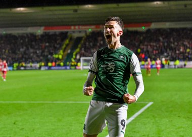 Gol Plymouth Argyle (9), 31 Ekim 202 'de İngiltere' nin Plymouth kentinde oynanan Sky Bet 1 karşılaşmasında 4-2 'lik galibiyet golünü kutluyor.