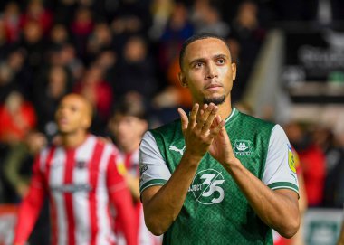 Plymouth Argyle defans oyuncusu Brendan Galloway (22), 31 Ekim 202 tarihinde İngiltere 'nin Plymouth kentinde oynanan Sky Bet 1 karşılaşmasında sahadan çekildi.