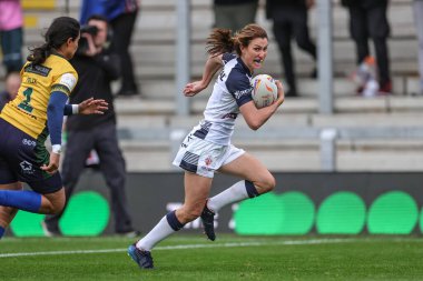 Courtney Winfield-Hill England, İngiltere Bayanlar Rugby Ligi 2021 Dünya Kupası 'nda kadınların Brezilya' ya karşı Headingley Stadyumu 'nda 1 Kasım 202' de karşılaştı.