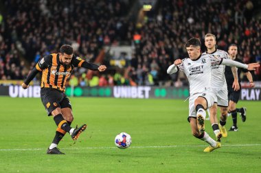 Hull City 'den Cyrus Christie 1 Kasım 202' de MKM Stadyumu 'nda Hull City ile Middlesbrough arasındaki Gökyüzü İddia Şampiyonası maçında gol atarken görülüyor.