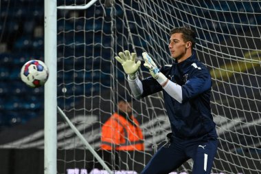 Blackpool 'dan Stuart Moore # 13, Sky Bet Şampiyonası' nın ön eleme maçında West Bromwich Albion, Blackpool 'a karşı West Bromwich, West Bromwich, İngiltere, 1 Kasım 202