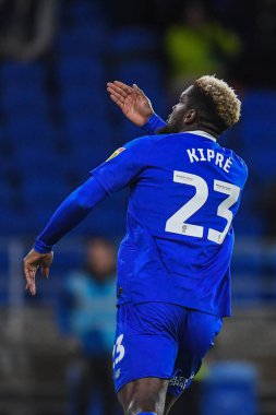 Cardiff City 'den 23 numaralı Cdric Kipr, 2 Kasım 2022' de Cardiff City Stadyumu 'nda Cardiff City ve Watford arasındaki Sky Bet Şampiyonası maçında 1-0 kazanma hedefini kutluyor.