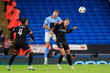 Manchester City 'den Ruben Dias 2 Kasım 202 tarihinde Etihad Stadyumu' nda oynanan UEFA Şampiyonlar Ligi maçında Sevilla 'nın 17 numaralı Erik Lamela' yı yenerek maçı kazandı.