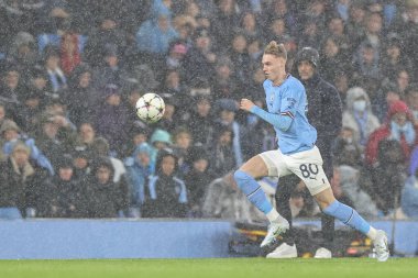 Manchester City 'den Cole Palmer # 80 UEFA Şampiyonlar Ligi maçı sırasında Etihad Stadyumu' nda Manchester City 'ye karşı Sevilla maçı, 2 Kasım 202