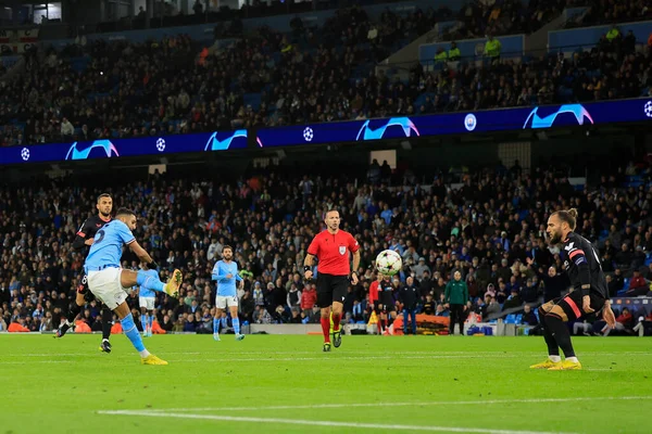 Riyad Mahrez Manchester City Skóre Aby Během Utkání Ligy Mistrů — Stock fotografie
