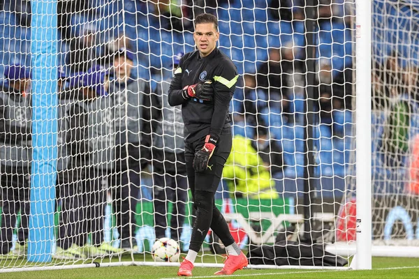 Manchester City 'den Ederson # 31 UEFA Şampiyonlar Ligi karşılaşması öncesinde Etihad Stadyumu' nda Manchester City - Sevilla maçı, 2 Kasım 202