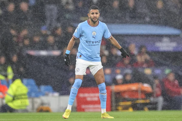 Manchester Şampiyonlar Ligi maçında 26. Riyad Mahrez Manchester City - Sevilla maçında Etihad Stadyumu, Manchester, İngiltere, 2 Kasım 202