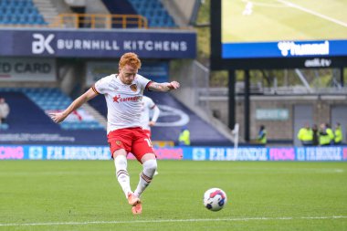 Hull City 'den Ryan Woods 5 Kasım 202' de The Den, Londra 'da oynanan Millwall vs Hull City maçında gol atarken görülüyor.
