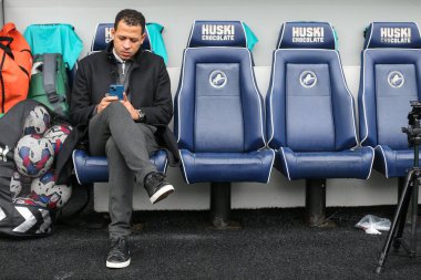 Liam Rosenior Manager of Hull City Sky Bet Şampiyonası maçında Millwall vs Hull City, The Den, Londra, İngiltere, 5 Kasım 202