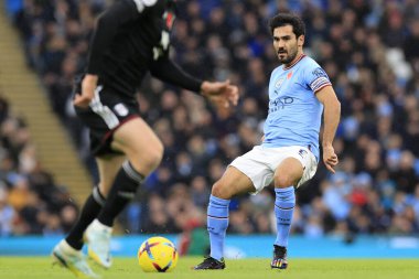 Manchester City 'den Ilkay Gundogan Premier League maçında pas veriyor Manchester City Fulham' a karşı Etihad Stadyumu, Manchester, Birleşik Krallık, 5 Kasım 202