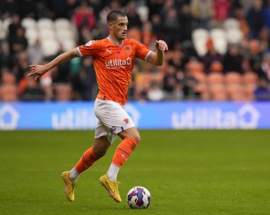 Blackpool 'dan Jerry Yates # 9 Sky Bet Şampiyonası' nda Blackpool - Luton Town maçı, Bloomfield Road, Blackpool, İngiltere, 5 Kasım 202