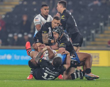 Yeni Zelandalı Isaiah Papali 'i, Yeni Zelandalı Sunia Turvua' yı, Yeni Zelandalı Jahrome Hughes 'u, Yeni Zelanda' nın Fiji 'ye karşı oynadığı 2021 Dünya Kupası' nda yendi.