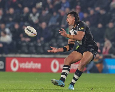 Yeni Zelandalı Joseph Tapine, Rugby Ligi Dünya Kupası 2021 Çeyrek Final Maçı 'nda MKM Stadyumu' nda Yeni Zelanda 'ya karşı Fiji, Hull, Birleşik Krallık' ta 5 Kasım 202