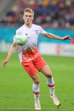 Flynn Downes, UEFA Avrupa Konferans Ligi karşılaşmasında FCSB ile West Ham United arasında 3 Kasım 2022 'de Bükreş, Bükreş' teki Arena Naional 'da oynanan karşılaşmada