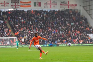 Blackpoollu CJ Hamilton # 22 Sky Bet Şampiyonası 'nda Blackpool - Luton Town maçı, Bloomfield Road, Blackpool, İngiltere, 5 Kasım 202